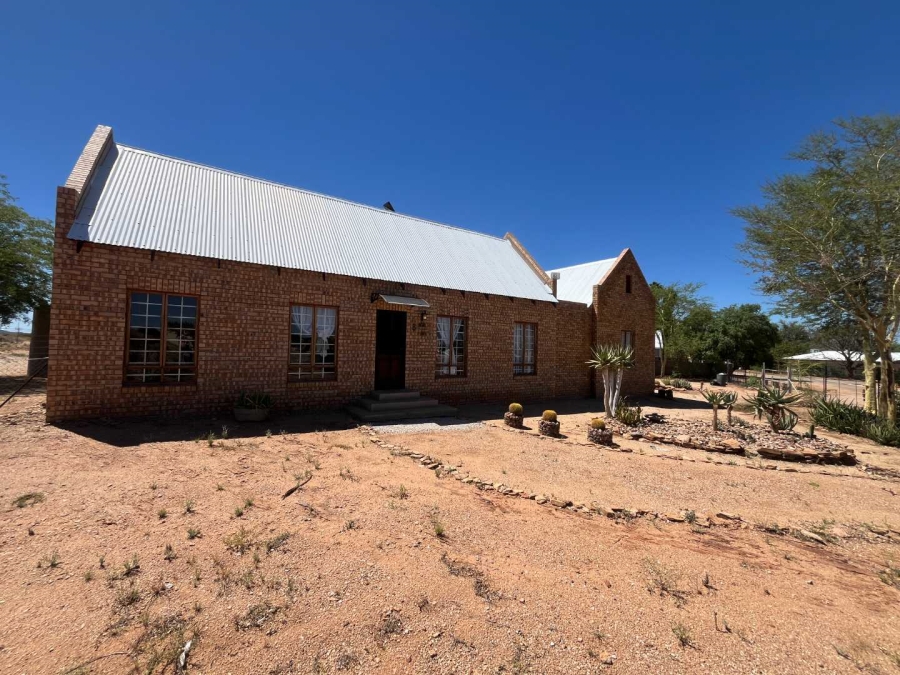 3 Bedroom Property for Sale in Kakamas Northern Cape